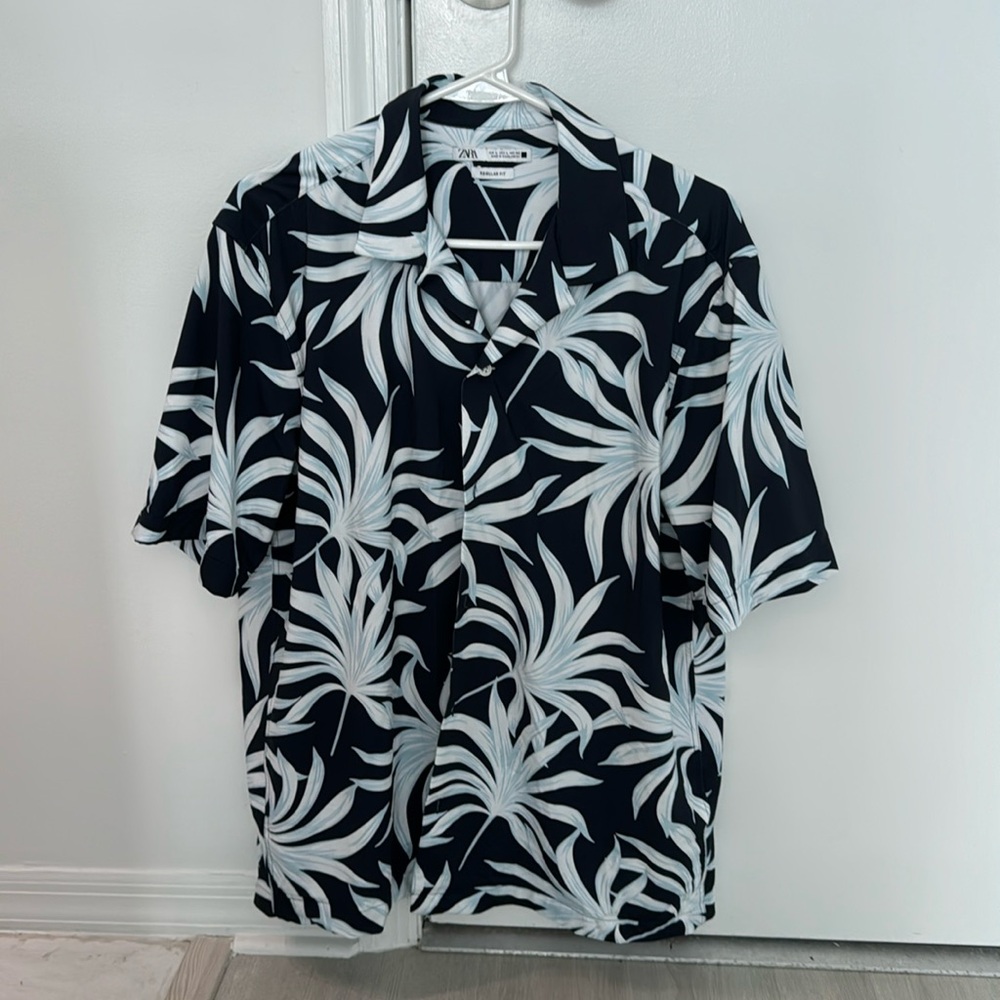 Zara Men Black & White Tropical Print Short Sleeve Shirt